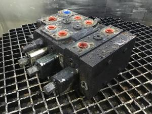 Liebherr Valve Block